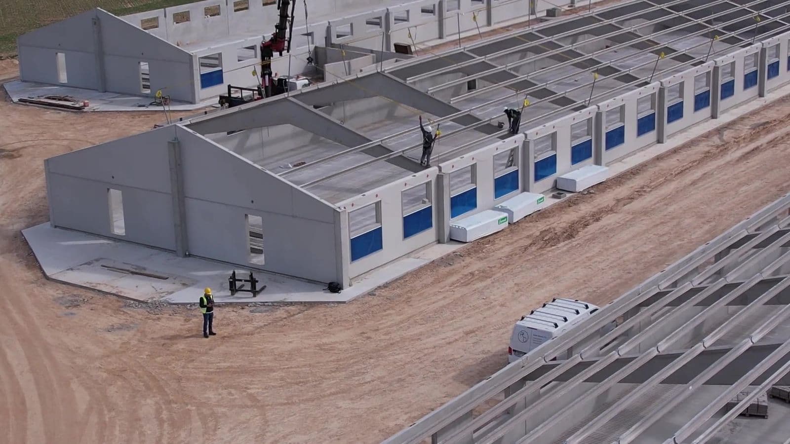 Seguimiento de obra con dron de naves prefabricadas